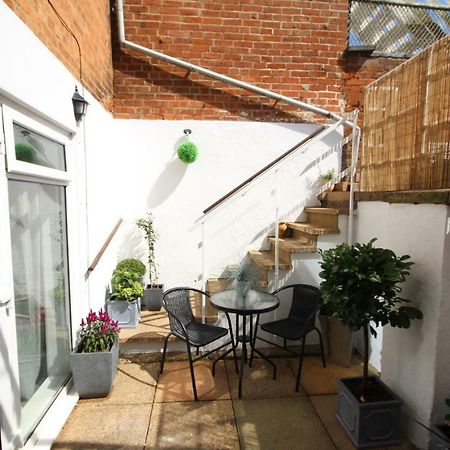 The Courtyard Apartment Leamington Spa Eksteriør billede